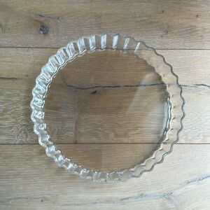 Arcuisine iridescent 10.75” tart/pie dish